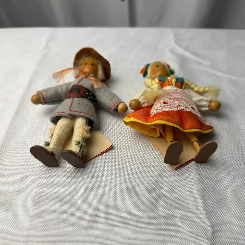 VTG Polish Gromada Wood Peg Dolls Pair Spisz Folk Costume Original Tags 1970s